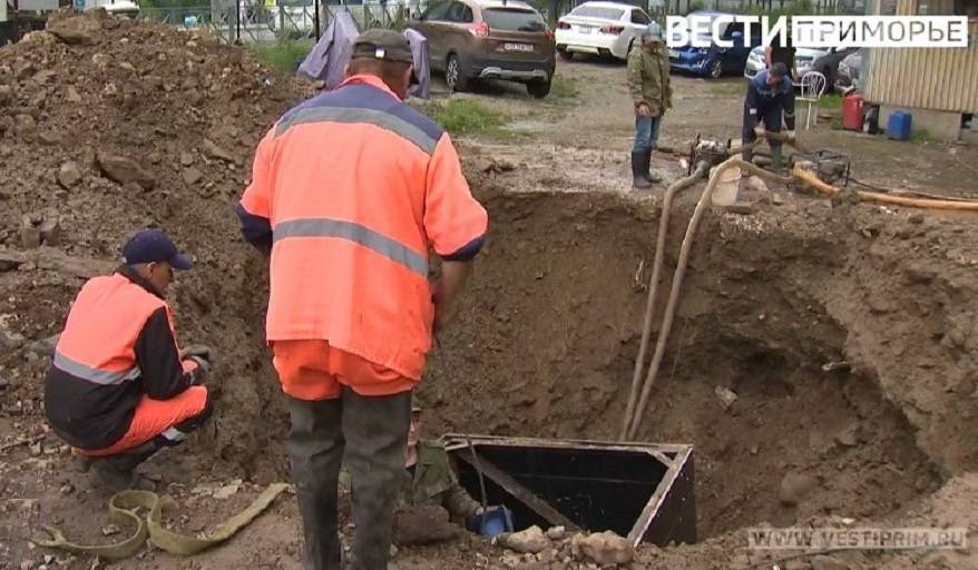 Жители приморского города остались без воды из-за аварии