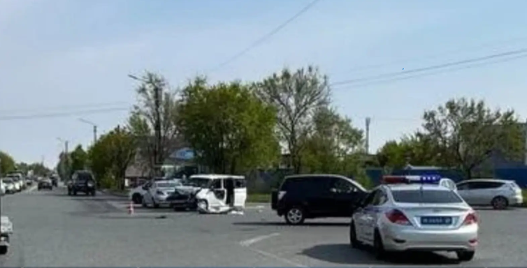 Двое детей пострадали в столкновении Passo с "Танком" в Приморье