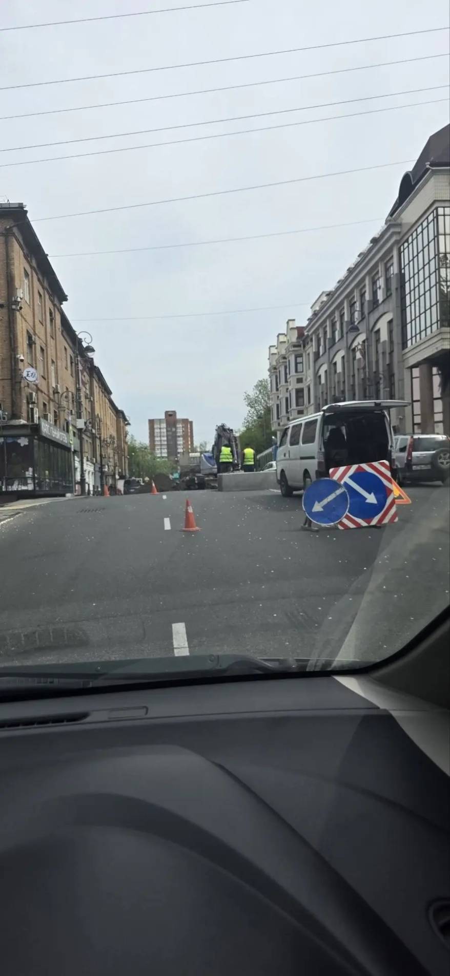 Ремонтные работы в центре Владивостока привели к затору