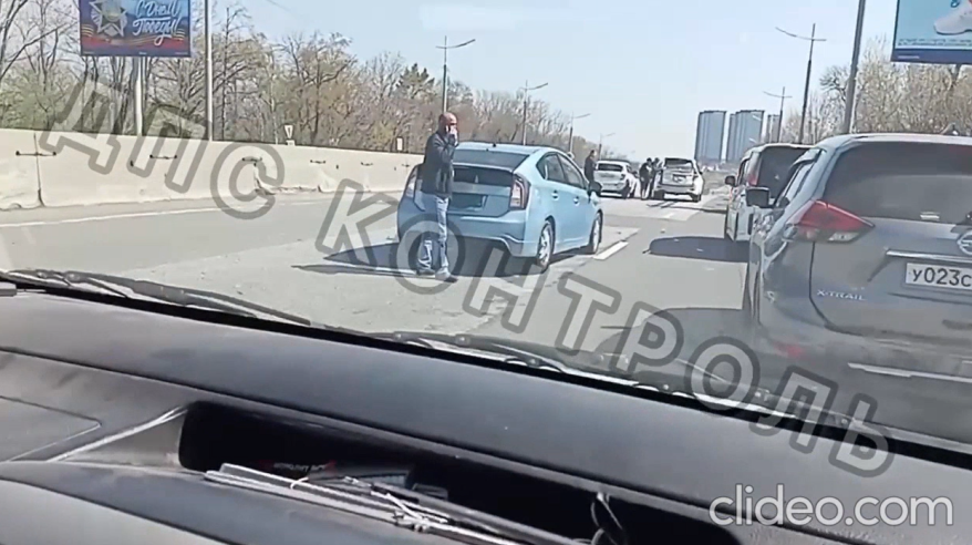Отдых накрылся: сразу несколько ДТП парализовали движение на выезде из Владивостока