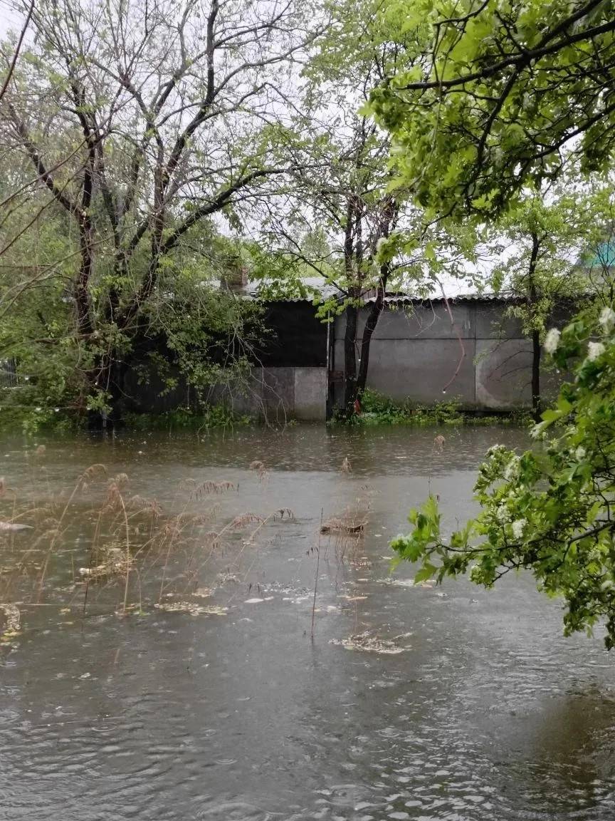 Четыре улицы села Прохладное ушли под воду после мощного ливня