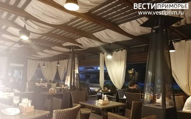 Силовики нагрянули в кафе Артема