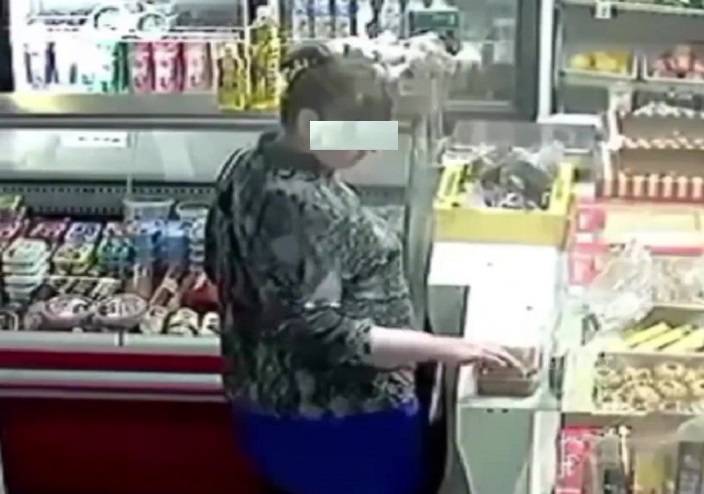 «Дама, теперь вас знает все Приморье»: инцидент в супермаркете попал на видео