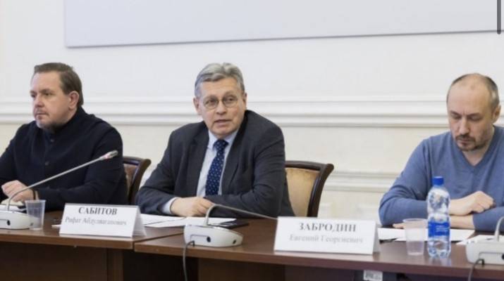 Рифат Сабитов рассказал о приоритетах и итогах деятельности комиссии ОП РФ по развитию информационного сообщества, СМИ и массовых коммуникаций