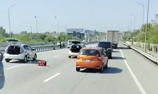 Пробка собирается в пригороде Владивостока из-за ДТП