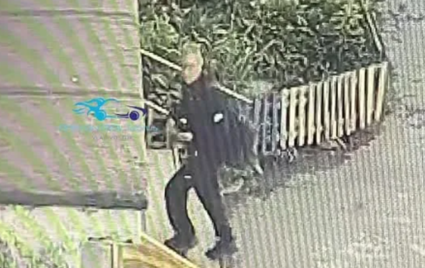 Мужчина напал на девушку в лифте жилого дома во Владивостоке