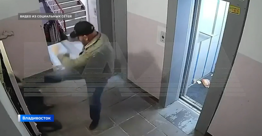 Жесткие кадры избиения подростка во Владивостоке облетели Сеть