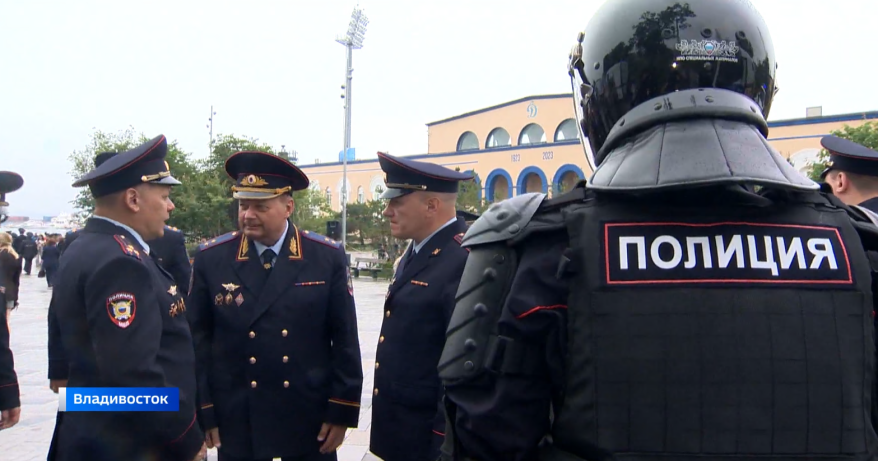 Как поймать преступника по запаху и зачем нужен полиграф? Владивостокцам раскрыли секреты работы полиции