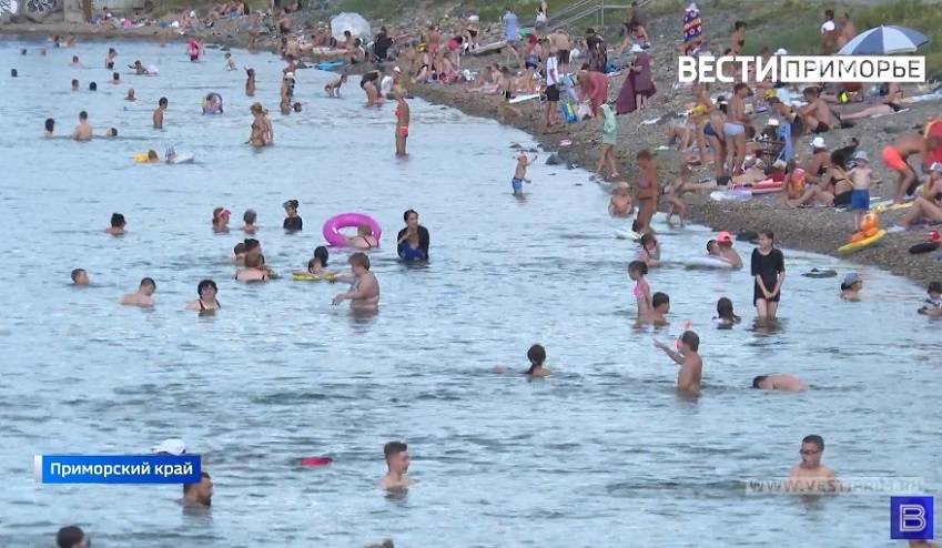 Температура в приморских водах повысилась на несколько градусов