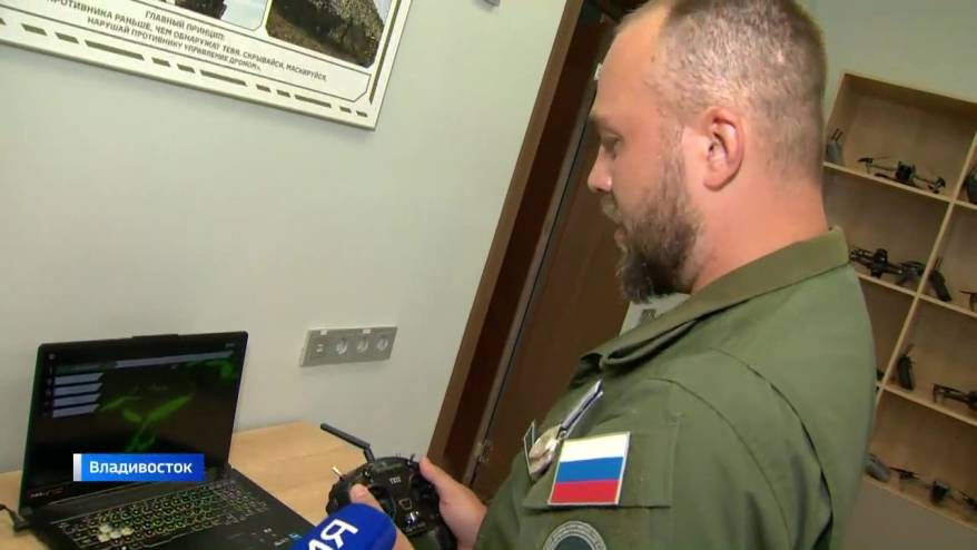 С посещения центра «Воин» Юрии Трутнев начал рабочий день во Владивостоке