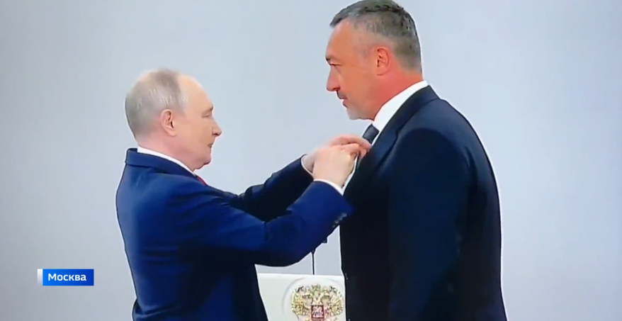 Владимир Путин наградил депутатов Госдумы РФ 8-го созыва