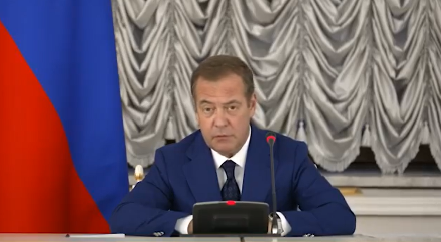 Дмитрий Медведев высказался о "новой волне мобилизации" в России