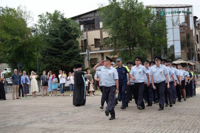 Сводный отряд приморской полиции отправился из Владивостока на Северный Кавказ