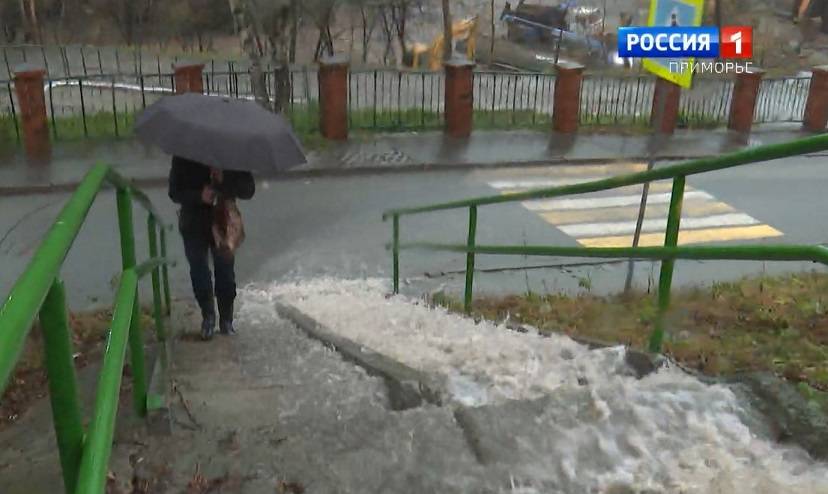 «Готовьтесь, будет очень мокро»: осадки на четыре дня накроют Владивосток