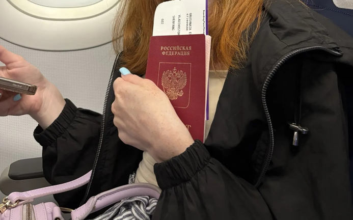 Семья из Владивостока лишилась отдыха из-за ошибки в загранпаспорте