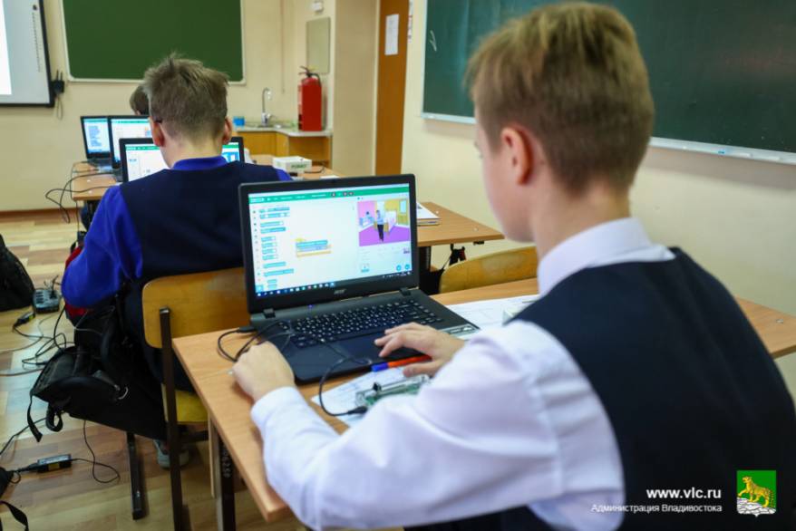 Школа № 42 Владивостока набирает в технологический класс