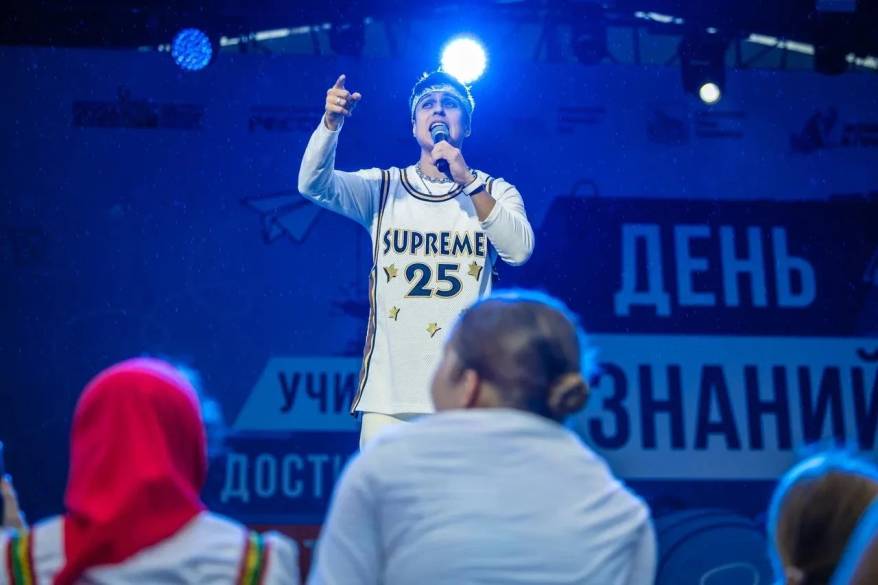 Хабиб выступил на концерте, посвященном Дню знаний во Владивостоке