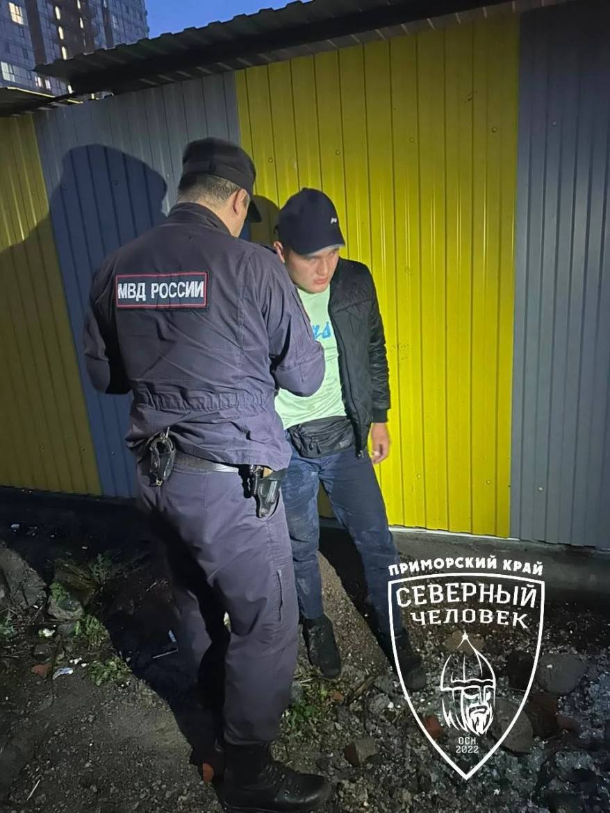 Следком Приморья возбудил уголовное дело в отношении иностранца за домогательства к школьнице