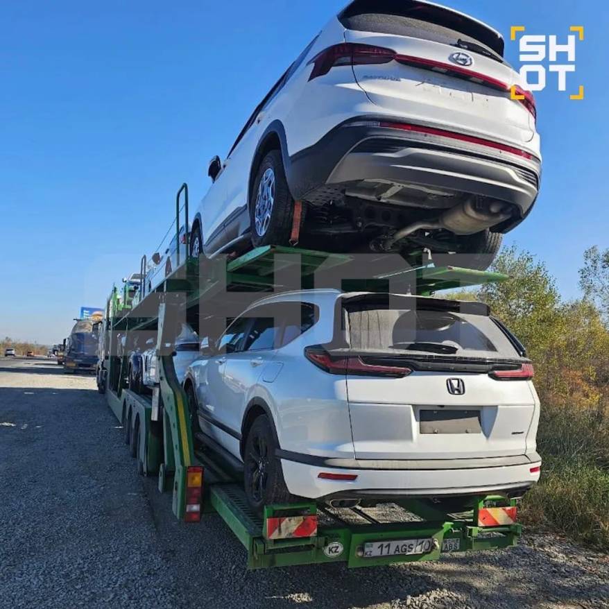 Серийный угонщик угнал владивостокский автовоз стоимостью 50 млн. рублей