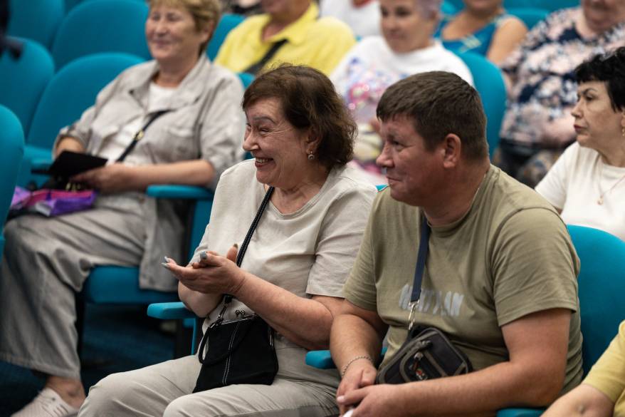Еще 46 владивостокцев получили новые квартиры взамен аварийного жилья