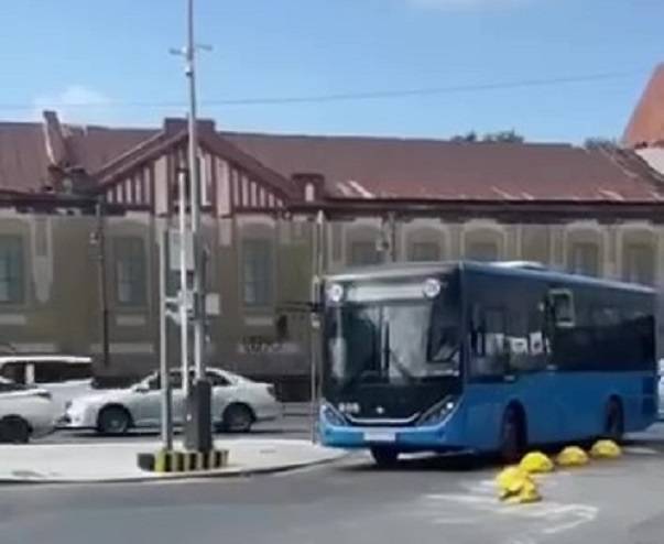 Инцидент на площади Семеновской во Владивостоке попал на видео
