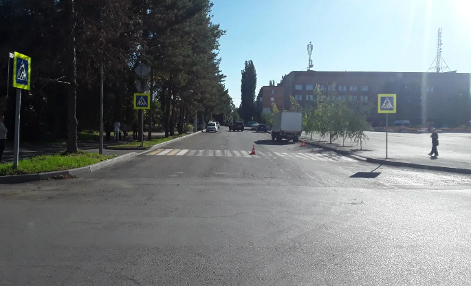 Семилетнюю девочку сбил автомобиль на пешеходном переходе в Приморье