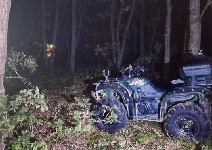 В Приморье водитель квадроцикла на полной скорости врезался в натянутую колючую проволоку