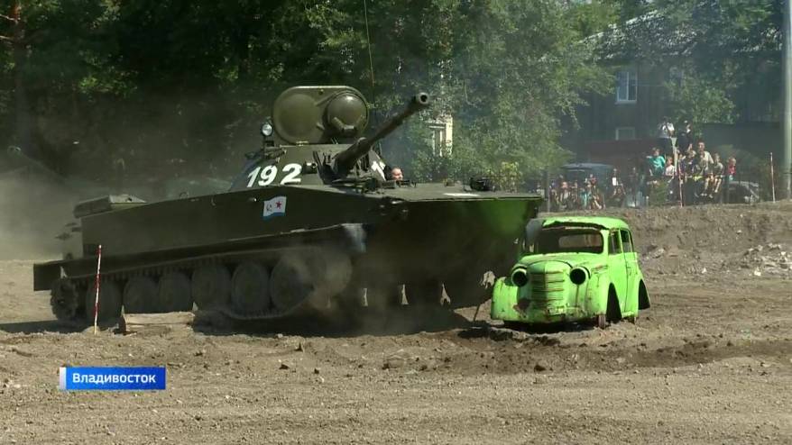 День танкиста отметили в музее «Техника ХХ века»