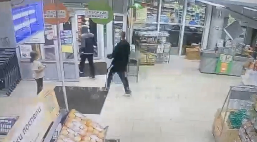 "Налётчикам" на супермаркет в Приморье дали "последний шанс"