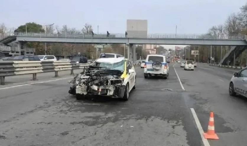 «В леера и на встречку»: подробности «страшного» ДТП во Владивостоке