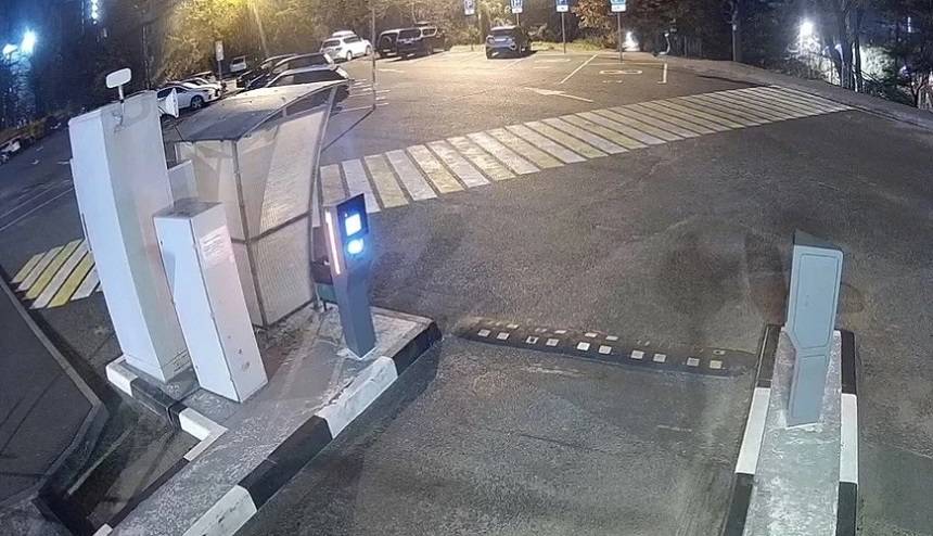Вандал готов компенсировать ущерб на восстановление закрытой парковки во Владивостоке