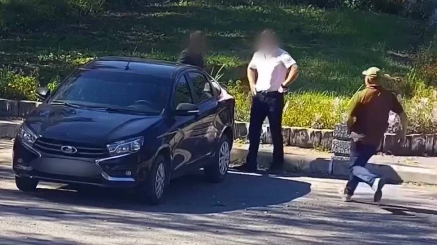 ФСБ на глазах приморцев задержала гендиректора крупной компании