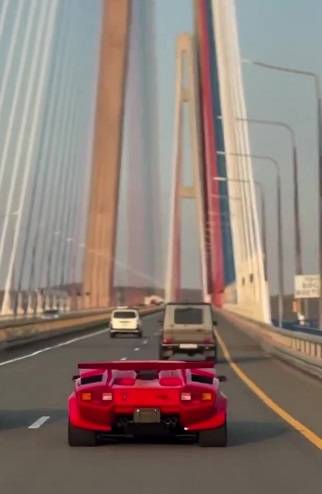 Культовый суперкар Lamborghini Countach замечен на мосту во Владивостоке