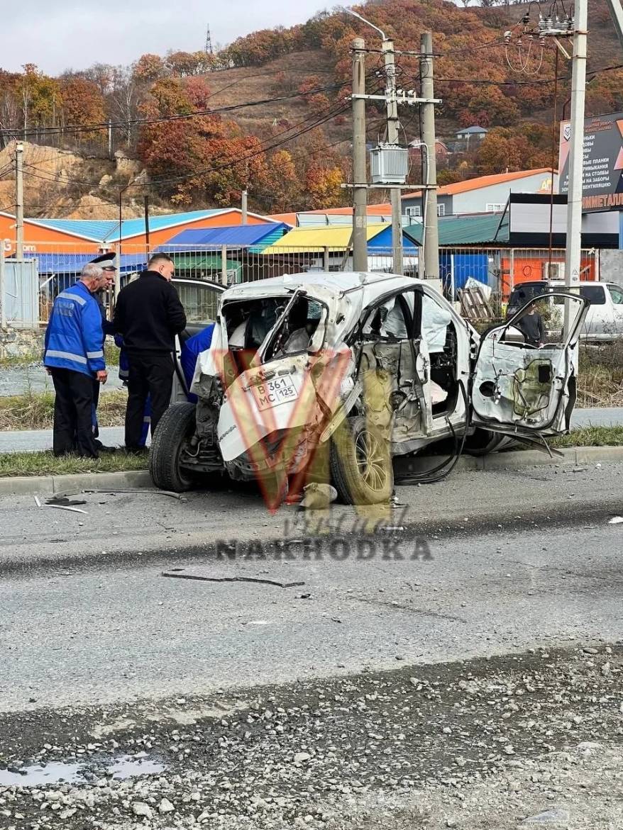 "Слабонервным не смотреть": массовое ДТП в Находке - есть пострадавшие