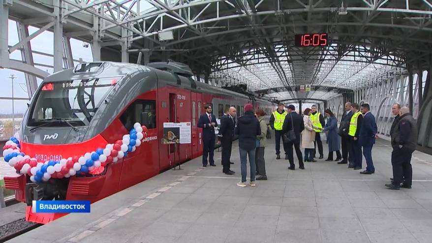 Современные электропоезда пополняют отряд «пернатых» в Приморье